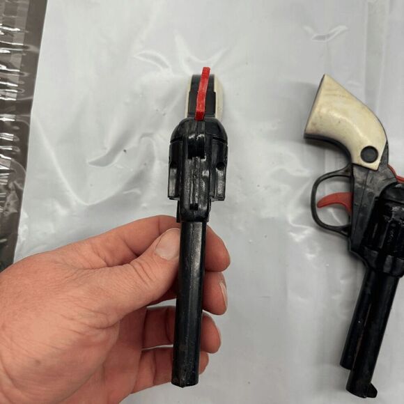 Vintage Hong Kong Made Cap Guns with Scabbards Black Gold Red White - Picture 6 of 11